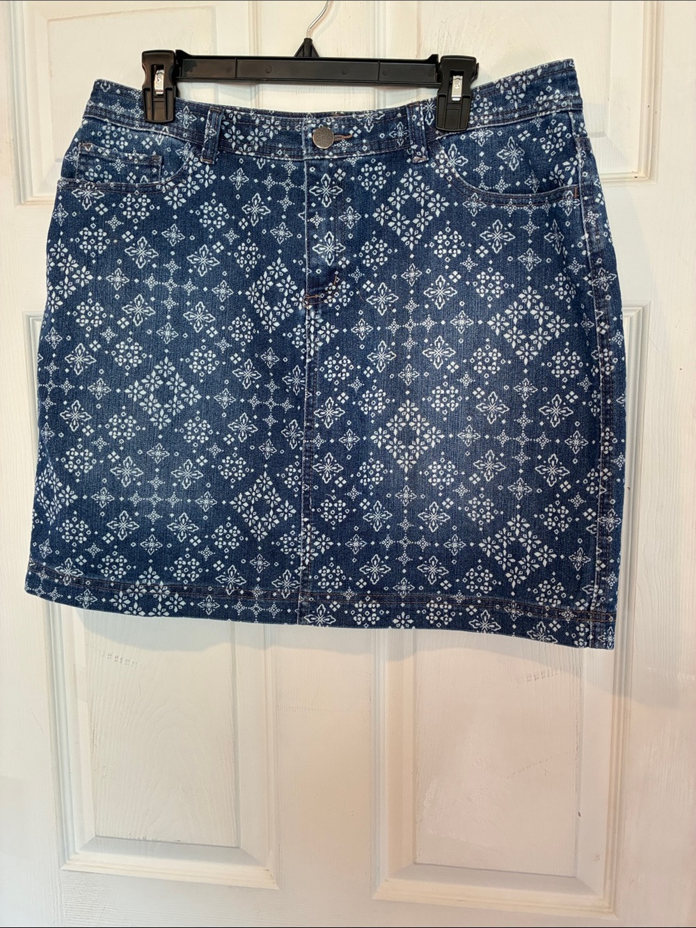 Chrisopher & Banks size 12 Skort